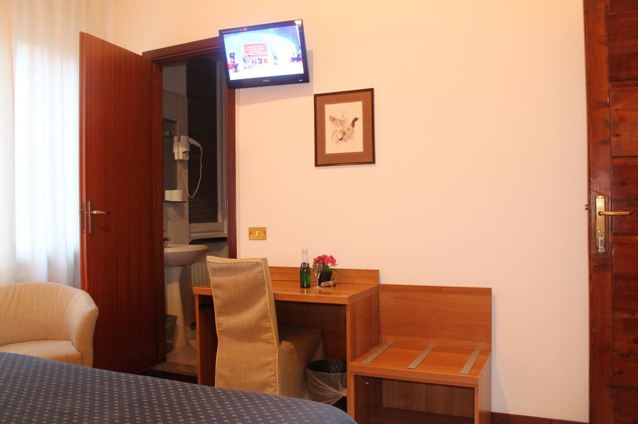 Hotel Catalani E Madrid Mailand